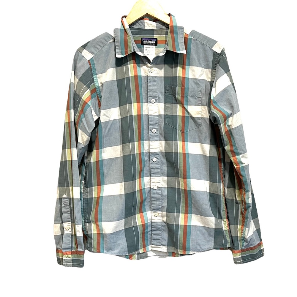 Patagonia organic cotton blend long sleeve button down shirt